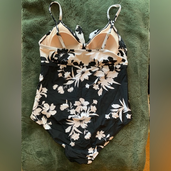 One Piece Swimsuit - Picture 3 of 5